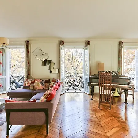 140m2 Proche Des Champs Elysées Appartamento Parigi