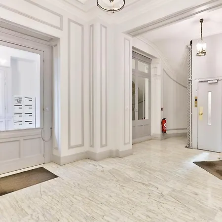 Appartamento 140m2 Proche Des Champs Elysées