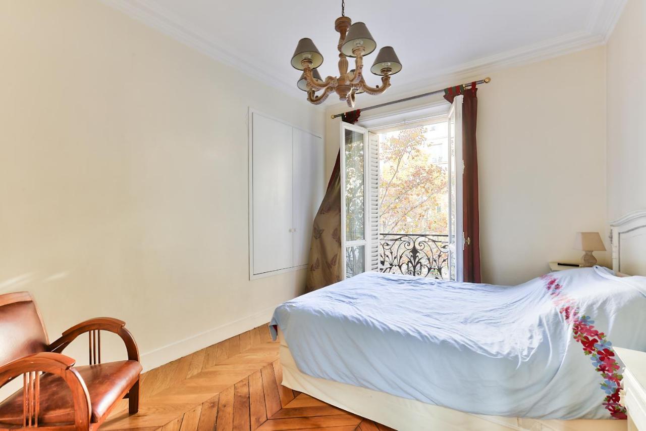 140m2 Proche Des Champs Elysees Parigi