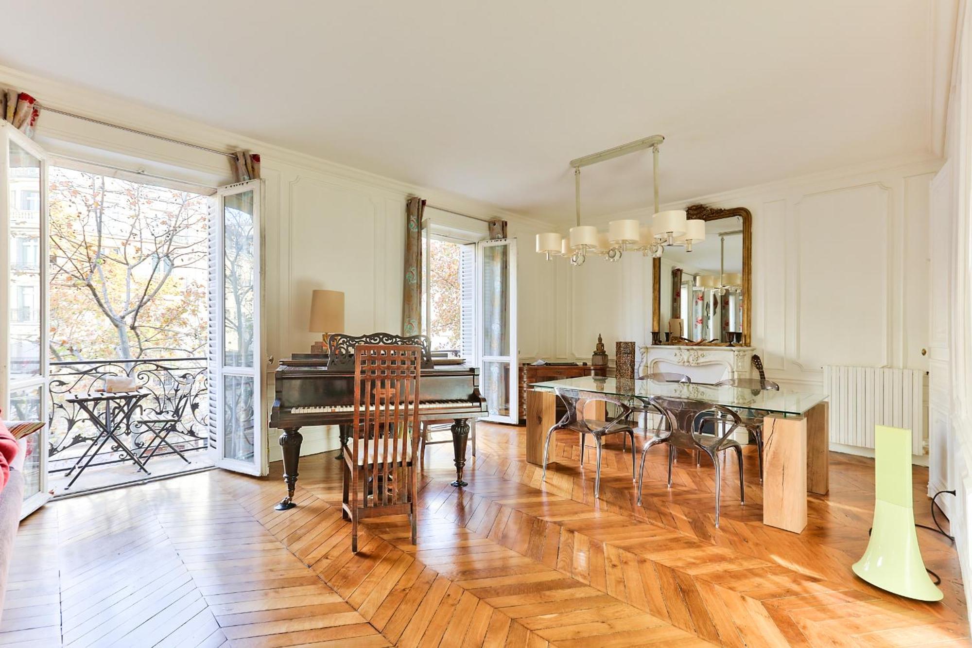 Appartamento 140m2 Proche Des Champs Elysees *
